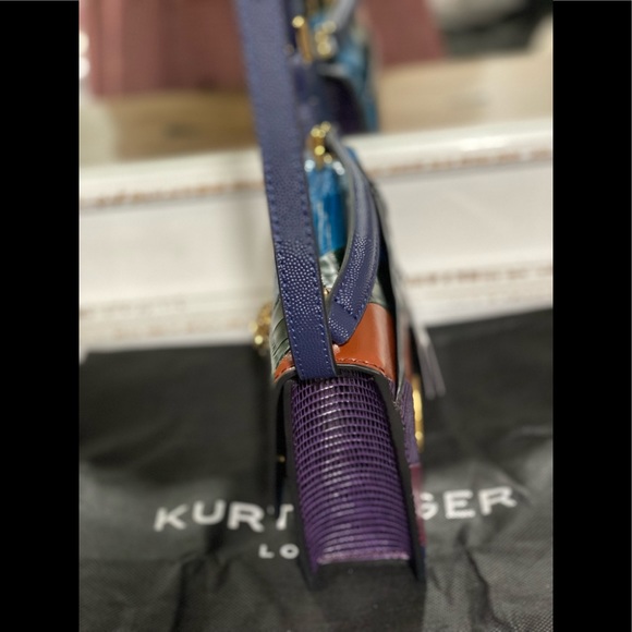 NWT KURT GEIGER LONDON
Shoreditch Small 1963 Mixed Leather Crossbody - Picture 2 of 7